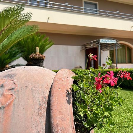 Hotel Maddaloni Tufino エクステリア 写真