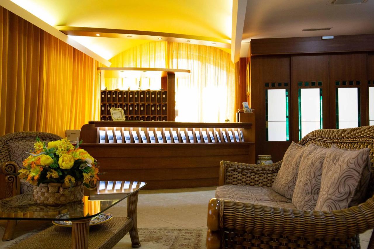 Hotel Maddaloni Tufino エクステリア 写真