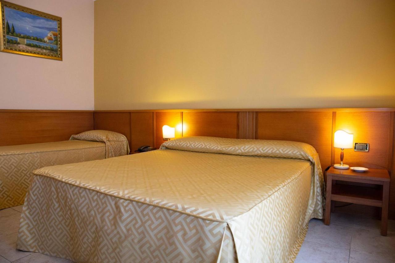Hotel Maddaloni Tufino エクステリア 写真
