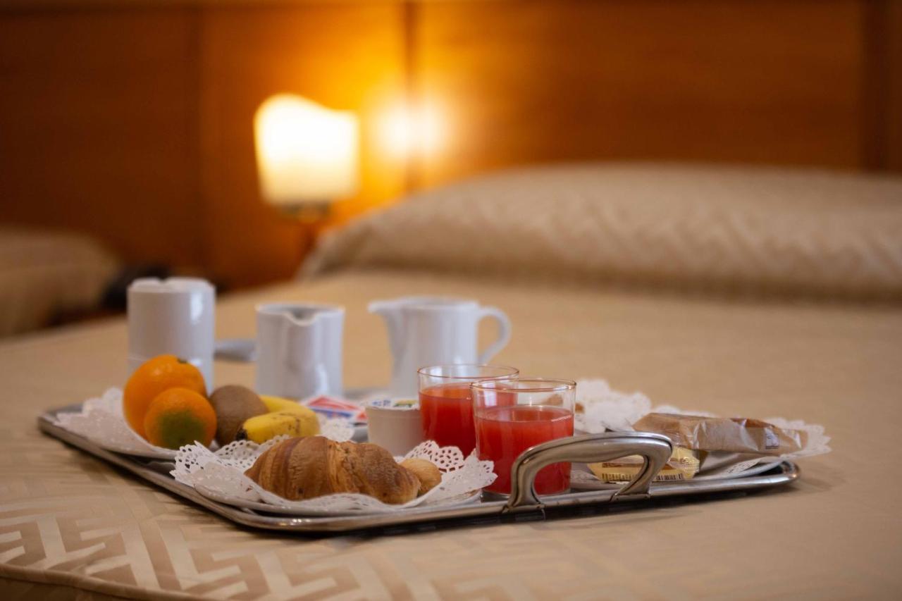Hotel Maddaloni Tufino エクステリア 写真