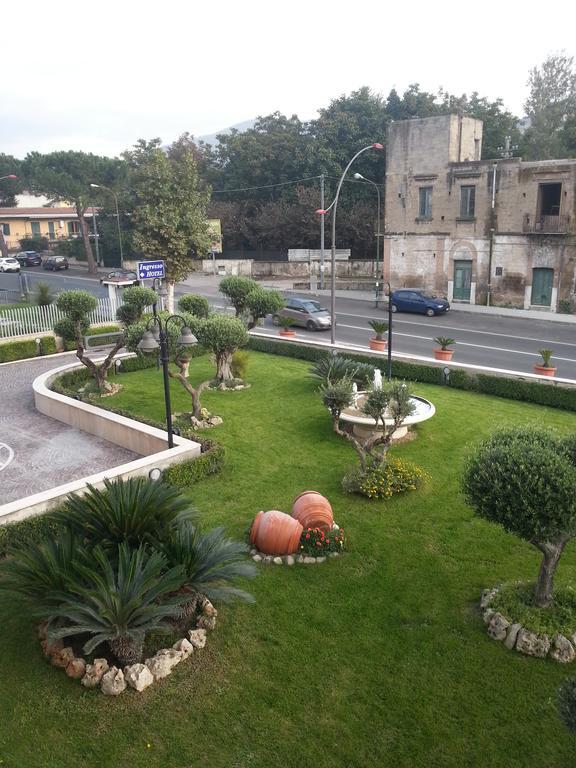 Hotel Maddaloni Tufino エクステリア 写真
